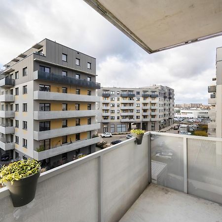One Bedroom Apartment Nadodrze With Free Garage Wroclaw By Noclegi Renters Dış mekan fotoğraf