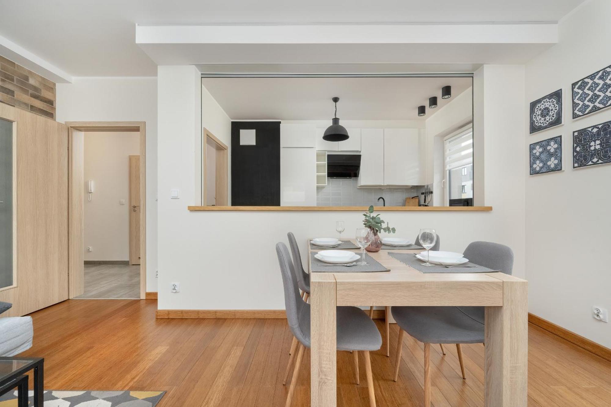 One Bedroom Apartment Nadodrze With Free Garage Wroclaw By Noclegi Renters Dış mekan fotoğraf