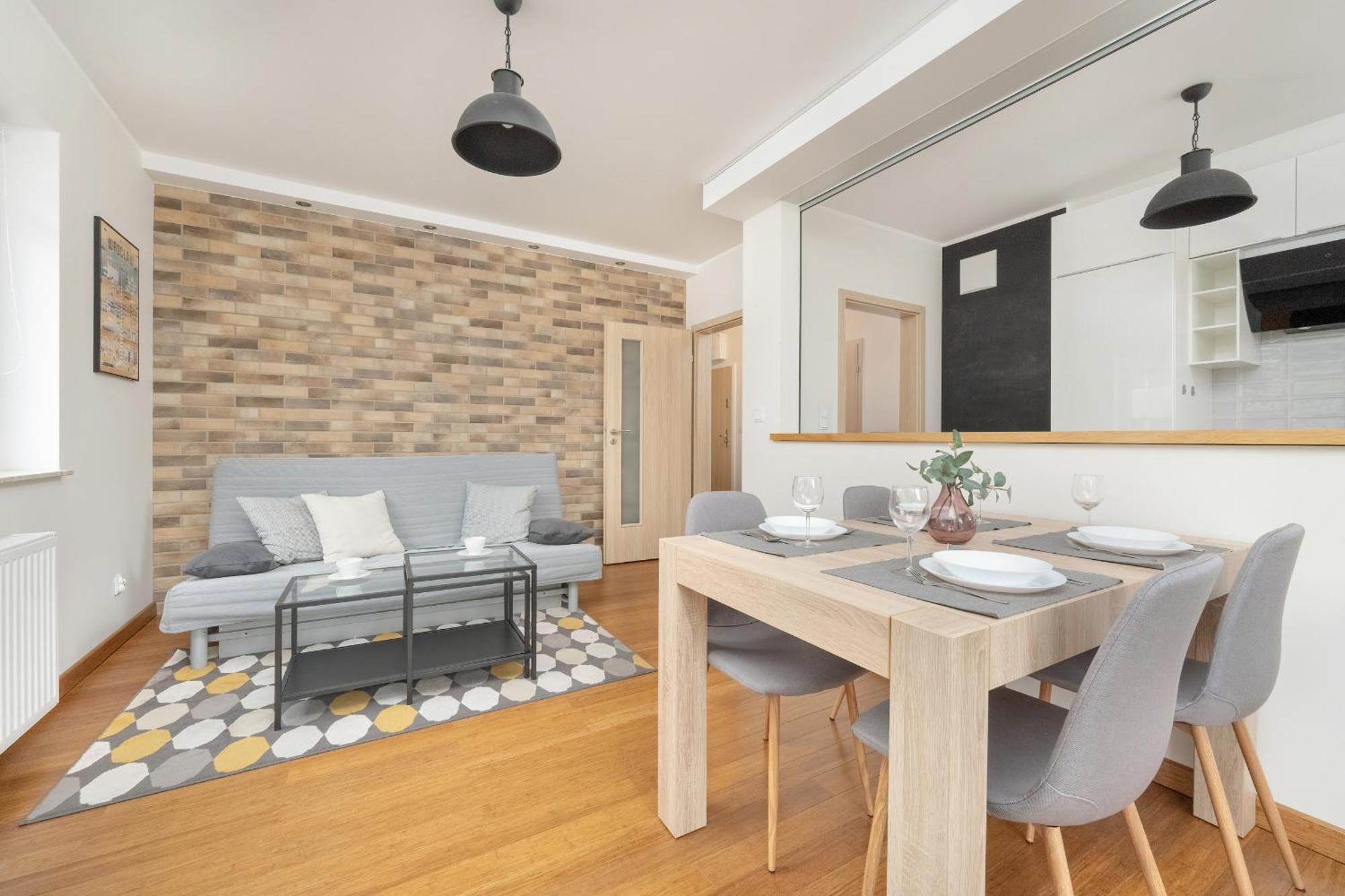 One Bedroom Apartment Nadodrze With Free Garage Wroclaw By Noclegi Renters Dış mekan fotoğraf